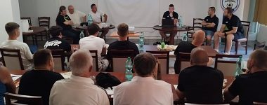 LETNÝ SEMINÁR ROZHODCOV A DELEGÁTOV OBFZ LUČENEC: Príprava na novú sezónu s novými pravidlami